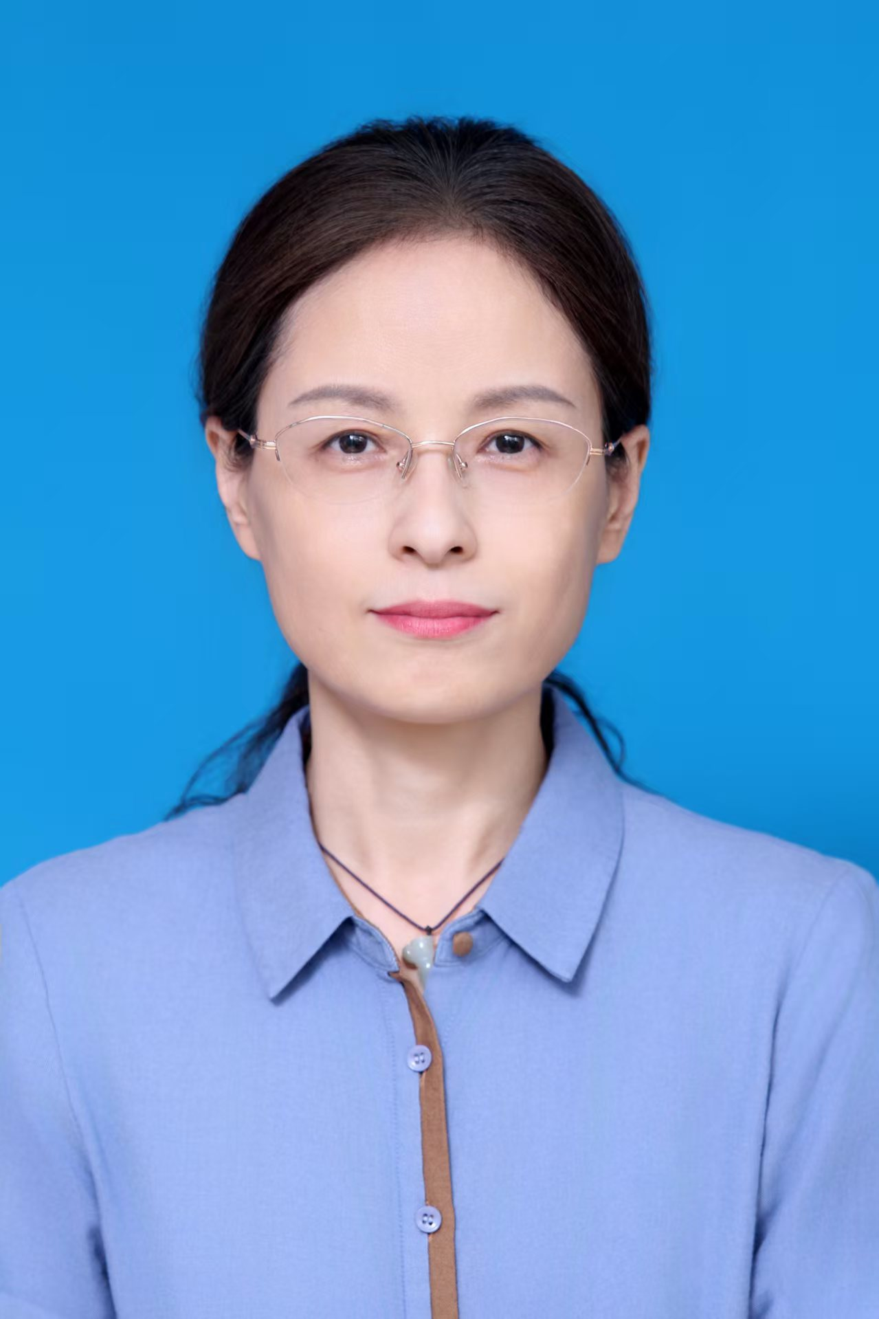 杨秋丽.png