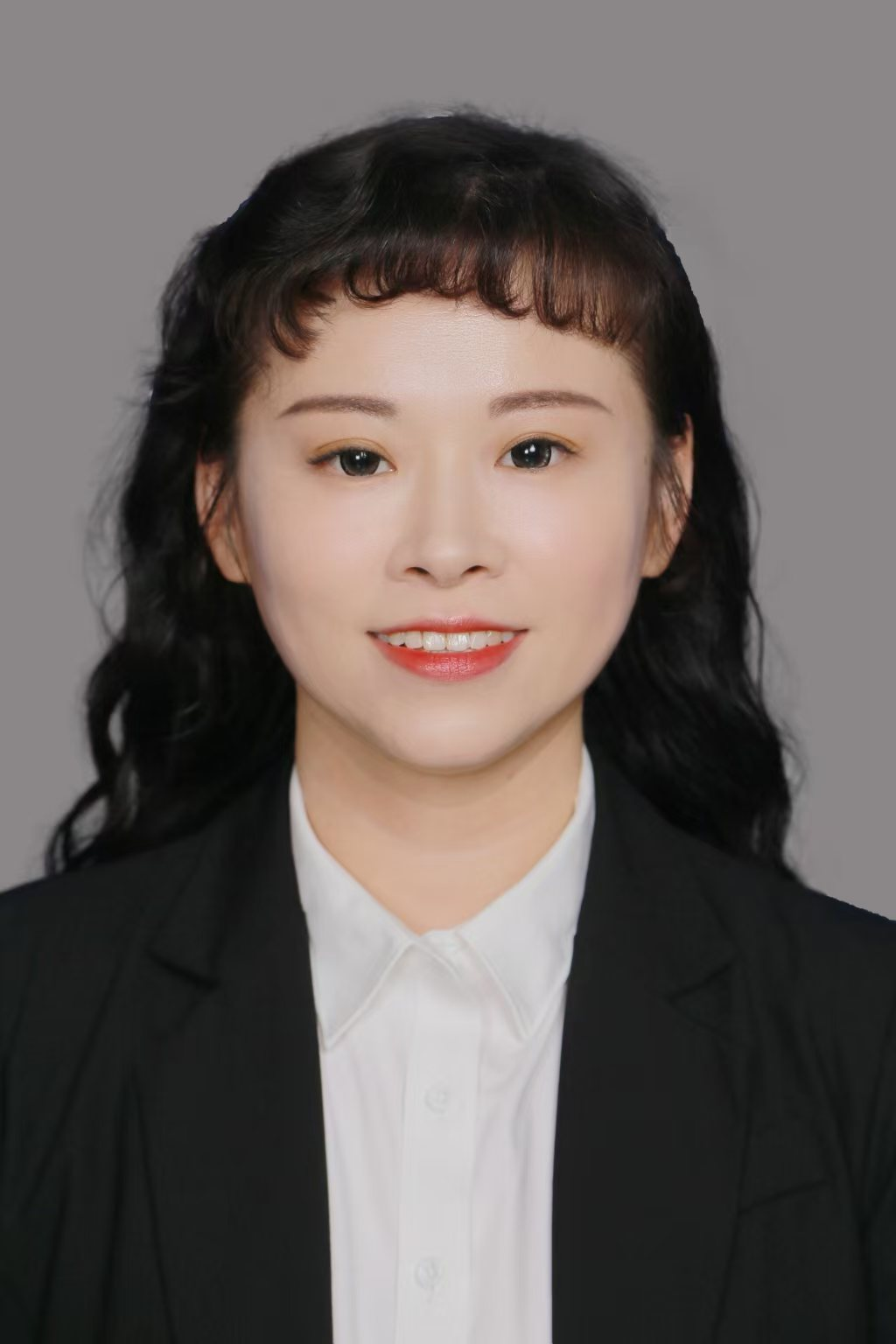 王菲菲.png